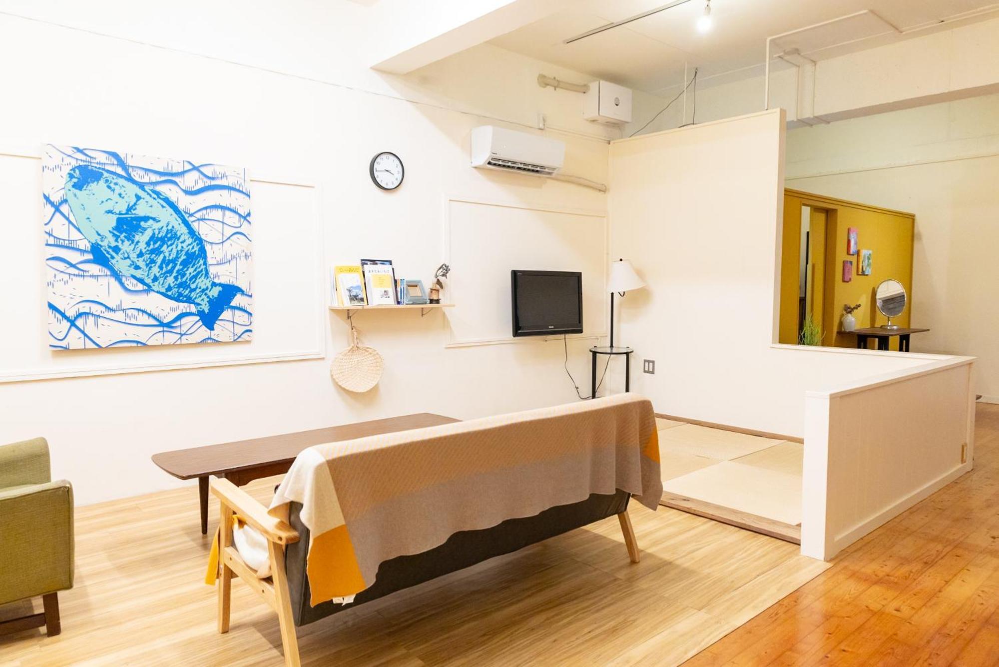 Pineapple Hotel นาฮะ ภายนอก รูปภาพ